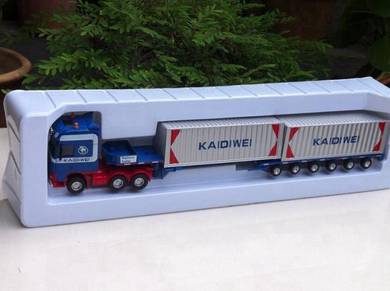 KDW 1-50 Container Transporter Hauler Truck