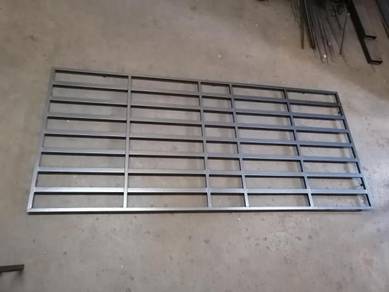 Grill Tingkap 5panel Refurbished 4x9kaki