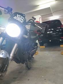 Benelli Leoncino 500
