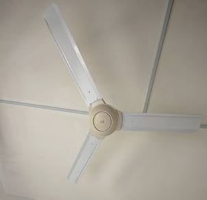 Lemax 3-Blade Ceiling Fan White