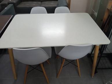 second-hand used dining table