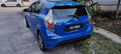 Toyota Prius c (HYBRID) in Jalan Ipoh, KUL