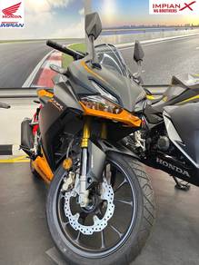 Honda CBR150R