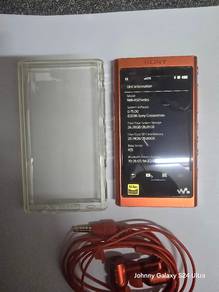 Sony walkman NW-A55 with Sony Hires Earphone. 