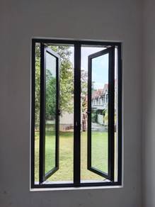 Tingkap Multi-Point bilik  (Aluminium&Glass)
