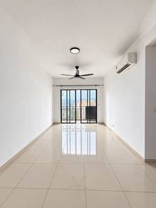 Condominium For Rent in The Hamilton