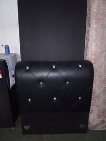 Bed and mattress