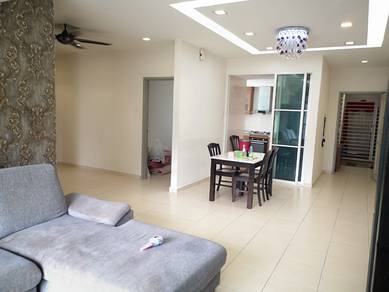 Condominium For Sale in Semarak & Penaga Condominium