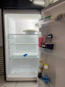 USED REFRIGERATOR (only for 9 months)