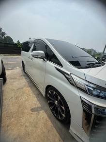 Toyota Vellfire ZG in Kuching, SWK