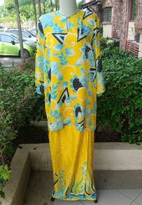 Vintage Yellow Blue Batik Sutera Baju Kedah with F
