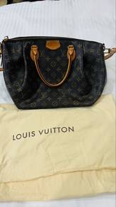 original LV Turenne to let go