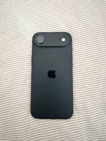 iPhone Air 512GB – Like New, Less Than 1 Year