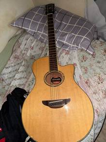 Yamaha Apx600