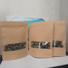 Dried and Fresh Pea Flowers