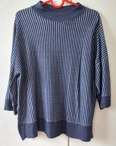 blue striped blouse