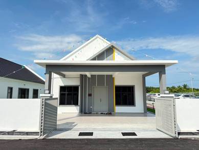 Bungalow House in Ayer Molek,MLK