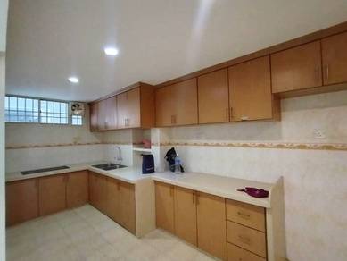 Apartment For Rent in Halaman Kristal