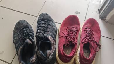2 Pasang Kasut Used Adidas & Adidas Boost