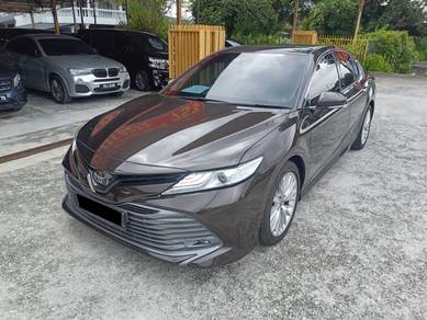 2021 Toyota Camry V
