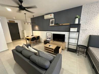 Studio For Rent in Queensville