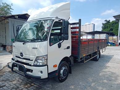 2023 Hino XZC730R Kargo Am 18' TipTop Condition