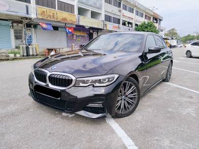 BMW 330i 30i M SPORT in Johor Bahru, JHR