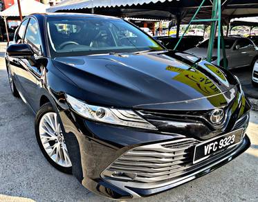 2020 Toyota Camry V