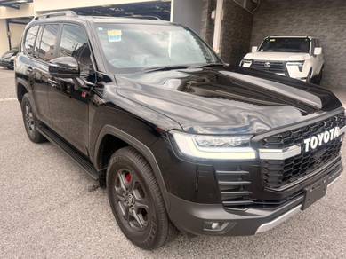 Toyota Land Cruiser 300 GR SPORT in Kuching, SWK