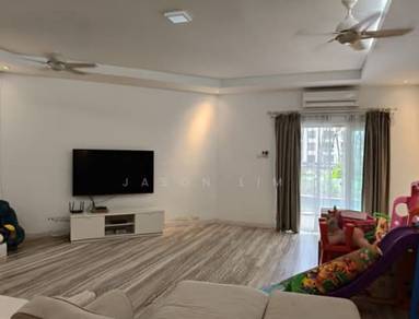 Condominium For Sale in Sri Alam
