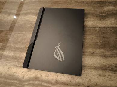 ASUS 1TB SSD 16GB Ram Ryzen 7 STRIX Gaming Laptop
