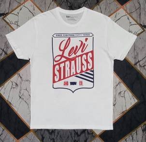 Levis grhapic T shirt white