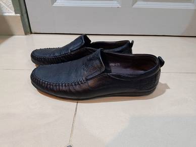 Leader Shoe