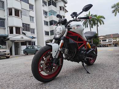 Ducati Monster 797