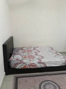 Room in Puchong, SGR
