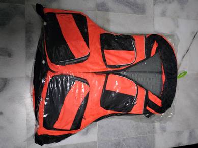 Life jacket 