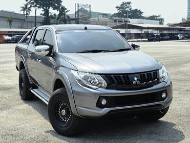 Mitsubishi Triton VGT A/T PREMIUM in Johor Bahru, JHR