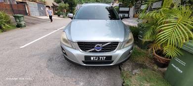 Volvo XC60 T6 SE in Bangsar, KUL