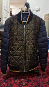Stylish Men’s Quilted Bomber Jacket (Navy & Patter