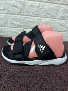 uk9 Adidas Terrex  Sandals