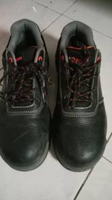 safety shoes