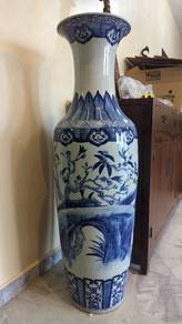 Elegant Chinese Blue & White Porcelain Floor Vase 