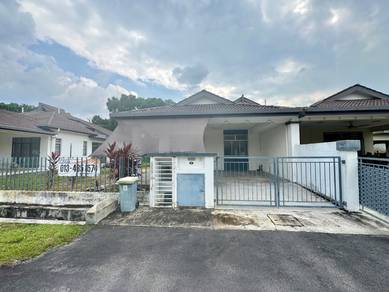Semi-Detached House For Sale in Telok Panglima Garang,SGR