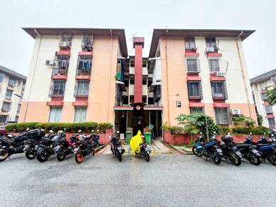 Apartment For Sale in Rampai Court