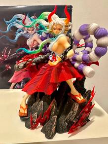 one piece Yamato 25cm figure with box