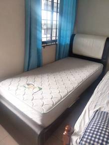 Bed & Mattress