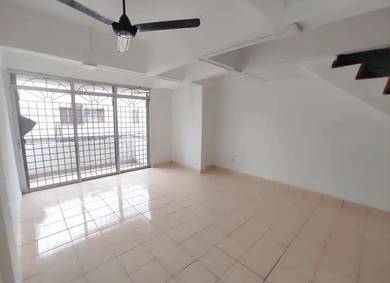 Apartment For Rent in Casmaria Apartment