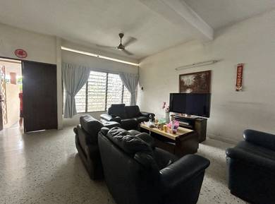 2-storey Terraced House For Sale in Pulau Tikus,PNG