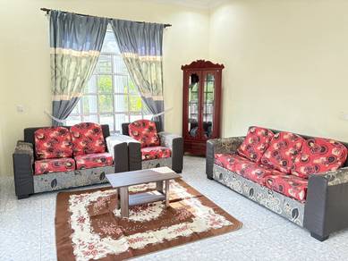 Bayu Homestay at KOTA MARUDU