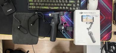 DJI Osmo Mobile 8